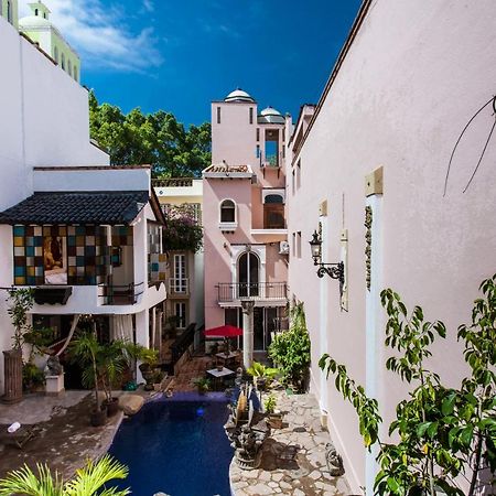 Garlands Del Rio Riverside Boutique Hotel Puerto Vallarta Exterior photo