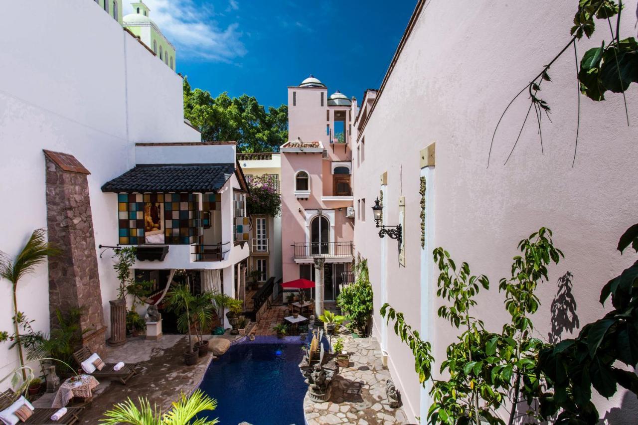 Garlands Del Rio Riverside Boutique Hotel Puerto Vallarta Exterior photo