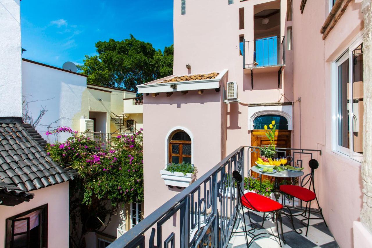 Garlands Del Rio Riverside Boutique Hotel Puerto Vallarta Exterior photo